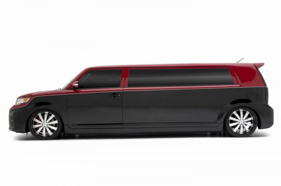  Scion xB All Stretched Out by Cartel 2010 года  (фото 2 из 3)